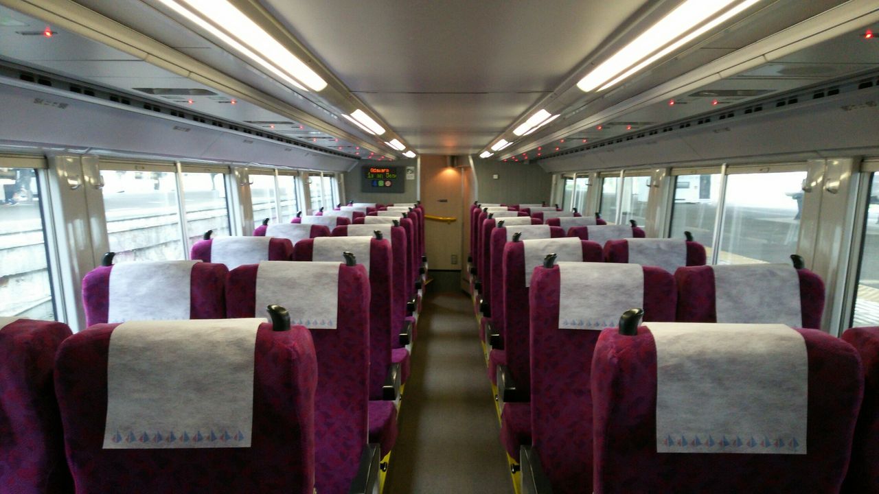 Jr東日本の2階建てグリーン車 鮮魚特急 ボックス席
