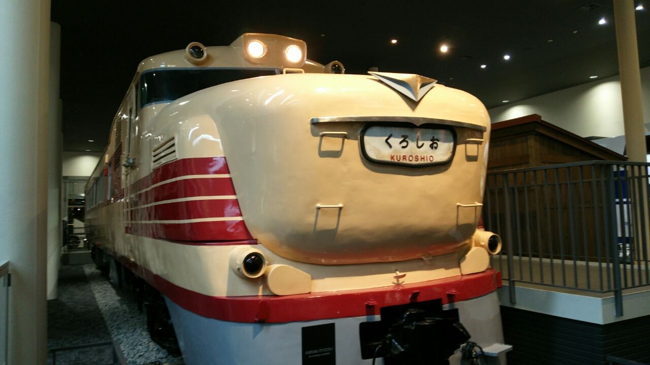 キハ81形 くろしお : 鮮魚特急・ボックス席