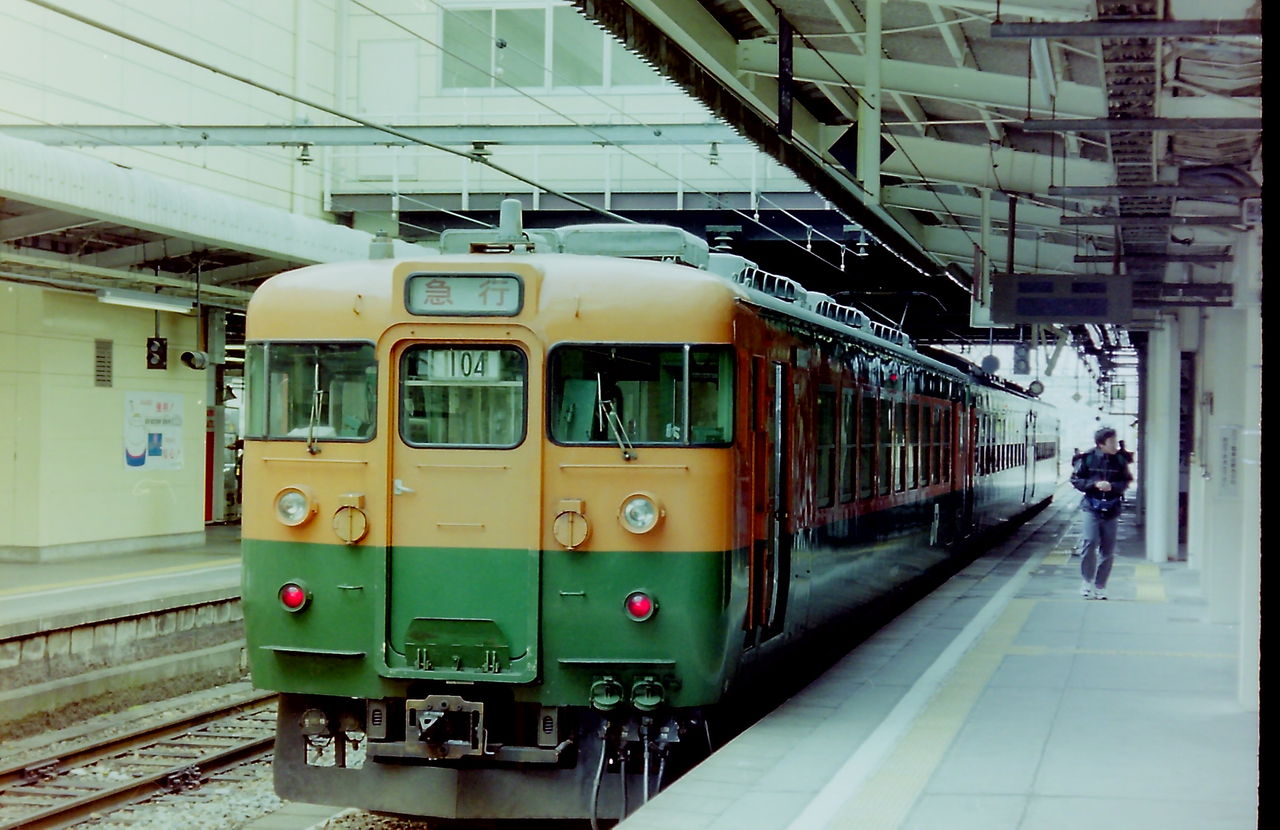 臨時急行 ちくま82号・くろよん号(平成12年2月) : 鮮魚特急・ボックス席