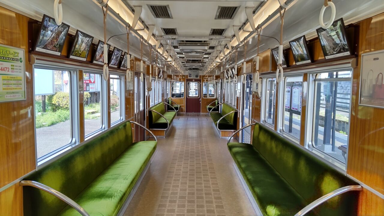能勢電鉄5100系（5124編成） : 鮮魚特急・ボックス席