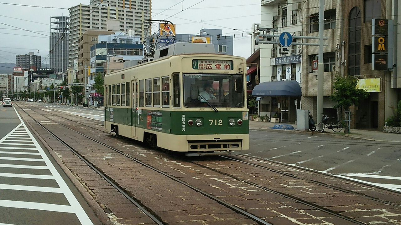 広島電鉄700形 : 鮮魚特急・ボックス席 広島電鉄700形 : 鮮魚特急・ボックス席