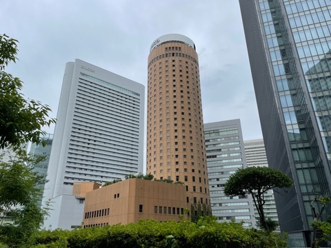 梅田のシンボルだった....（店長）【大阪梅田ゲイ,女装マッサージ売り専ルート６６BOY日記】