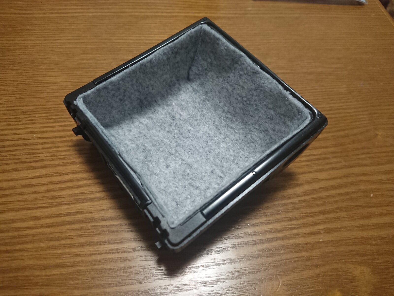 W212 灰皿を小物入れに加工してみる 冴えないseの日常