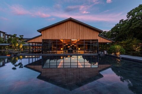 ROKU KYOTO LXR Hotels & Resorts Kyoto Escorts