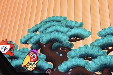 Traditional stage art Matsubame reflected in GiGO VISION Dotonbori