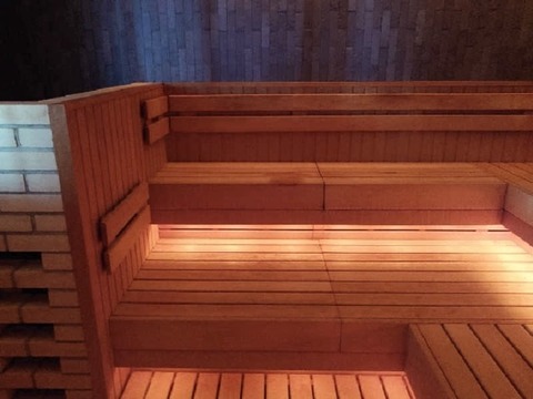 Conrad Osaka Sauna