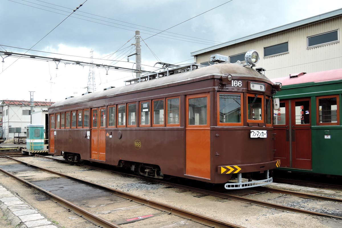 1日乗車券 を買って 路面電車まつり へ 大阪を歩こう