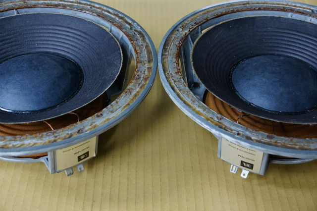 JBL L26 Decadeのエッジ交換 : 我楽音 響のCUT&TRY JBL L26 Decadeのエッジ交換 : 我楽音 響のCUT&TRY