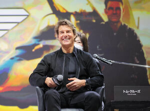 トム・クルーズ、名作「トップガン」と共に来日。トムもトップガンも未だ衰えず人気ファン歓喜 : 今推しホッとニュースまとめ