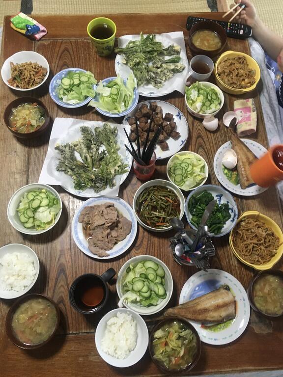 家族の食卓 イラストレーターおしのともこブログ