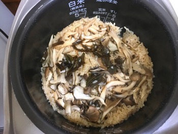 きのこの炊き込みご飯のレシピ、その8