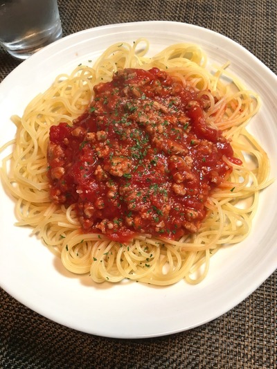 オイシックスのトマトで作るミートソース