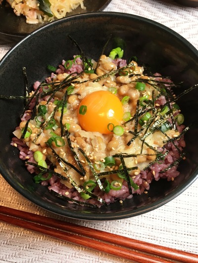 ザワークラウト納豆丼