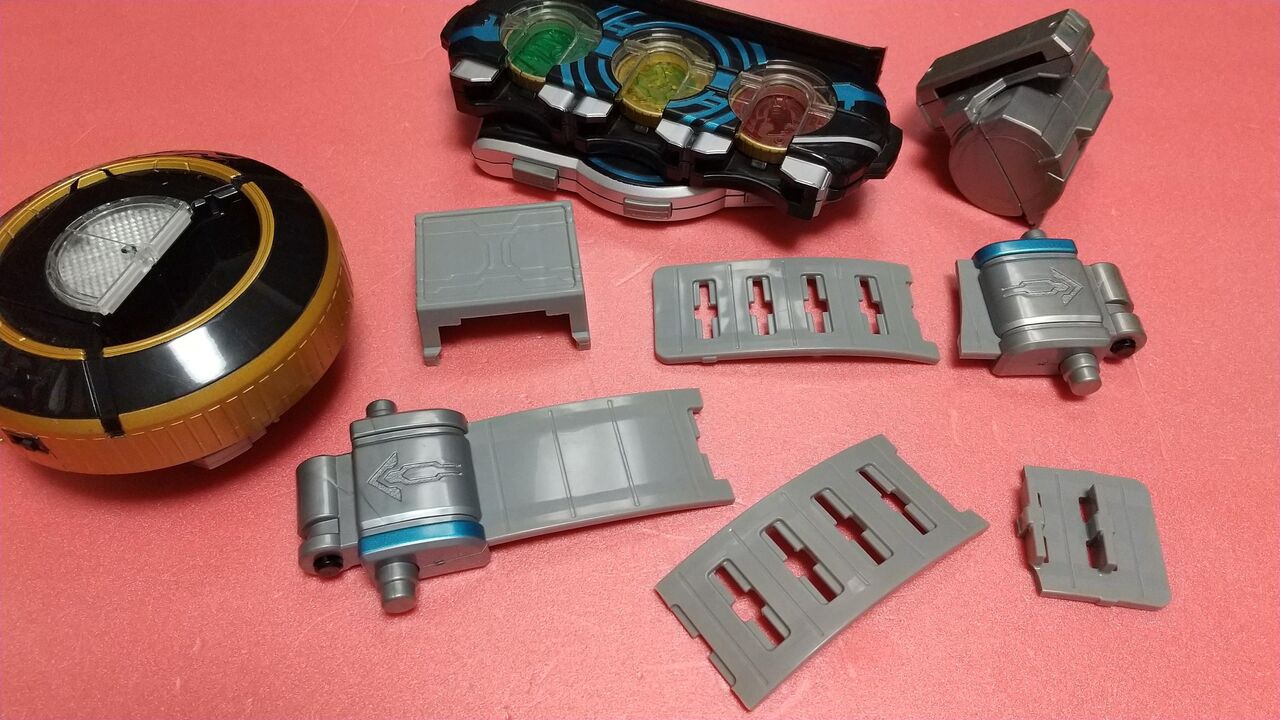 仮面ライダーの変身ベルトをセリアのベルトで大人向けに改造 仮面ライダーの変身ベルトについて 仮面ライダーの変身ベルトをセリアのベルトで大人向けに改造 仮面ライダーの変身ベルトについて