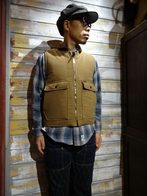 本革日本製 TROPHY CLOTHING - SUEDE STORM VEST 本革日本製 TROPHY CLOTHING - SUEDE STORM VEST