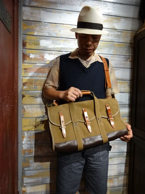 ピンク・ブルー ミリタリーバッグ MERGANSER | maximise.mu