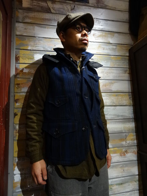 フリーホイーラーズ サスカッチ 濃黒ダックベスト Size 40 美品 New