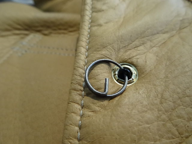 人気のファッショントレンド これまでで最高のリング 裏 ボタン