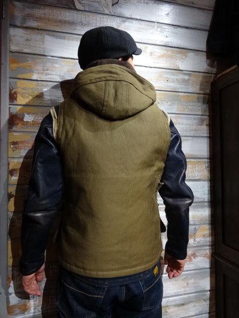 New! FREEWHEELERS ”AIR CREW ATTACHED HOOD VEST” 2色 New! FREEWHEELERS ”AIR CREW ATTACHED HOOD VEST” 2色