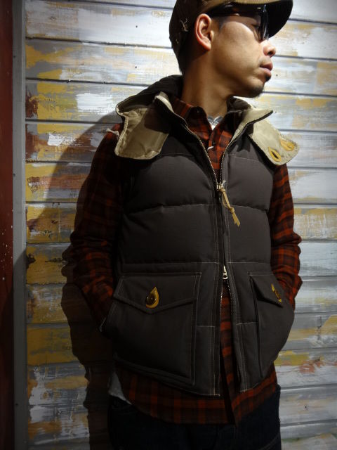 コリンボ　CLIMBER'S DOWN VEST COLIMBO ”CLIMBER'S DOWN VEST” : OLD STAND UP