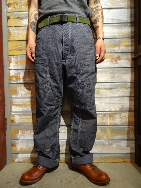 フリーホイーラーズ デリックマン カーキグレイ Size34 裾上無し&裾傷み フリーホイーラーズ デリックマン カーキグレイ Size34 裾上無し
