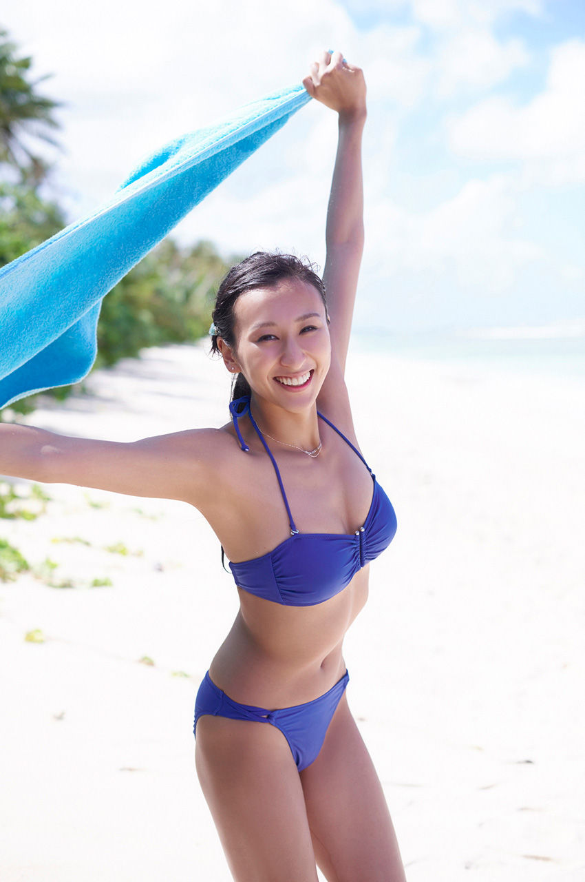浅田舞 妹の真央よりも色気があるイイ女のエロイ水着画像 お宝ヌードで着エロブログ