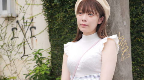 塩見きら 着エロ画像 (1)