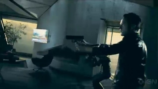 2013y06m11d_021602002