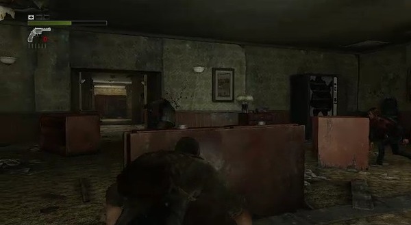 2012y06m05d_112237203