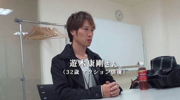 2013y06m04d_142443883