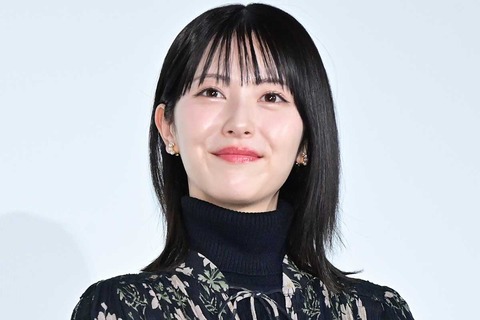 「印象が変わった」浜辺美波、多忙すぎるスケジュールにファン悲鳴。激変の真相と役作りへの執念 : 健康ライフのお助け帳