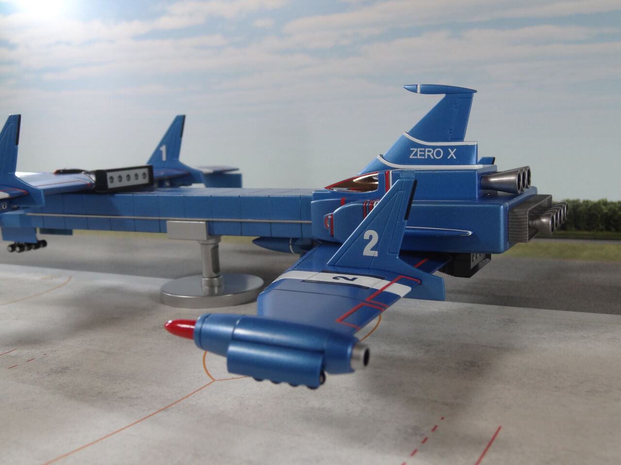 ZEROーX号 1／1000モデル彩色済み完成品 : ミドリ科学商店