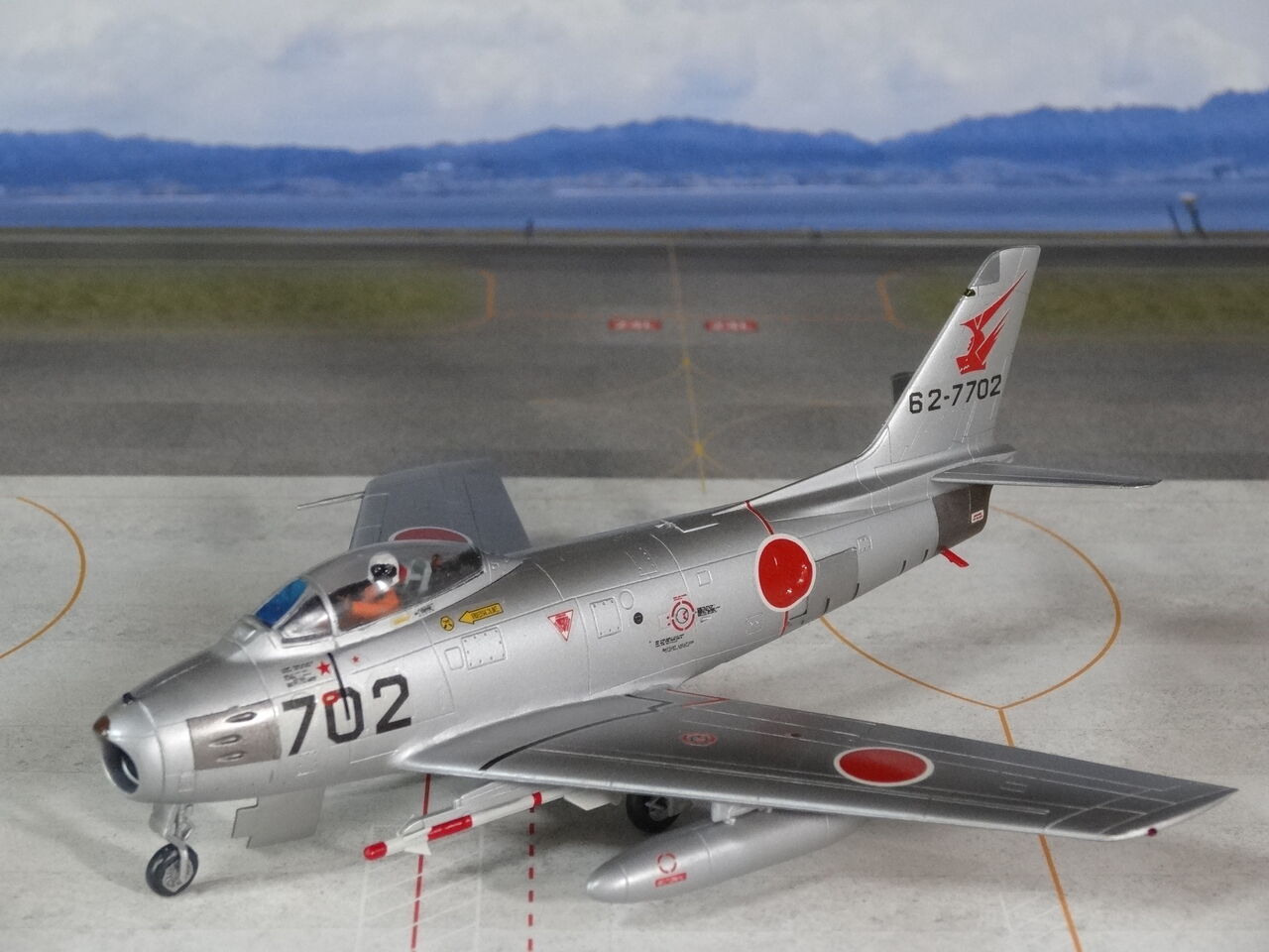 東宝自衛隊F-86Fセイバー 1／72モデル製作記 : ミドリ科学商店