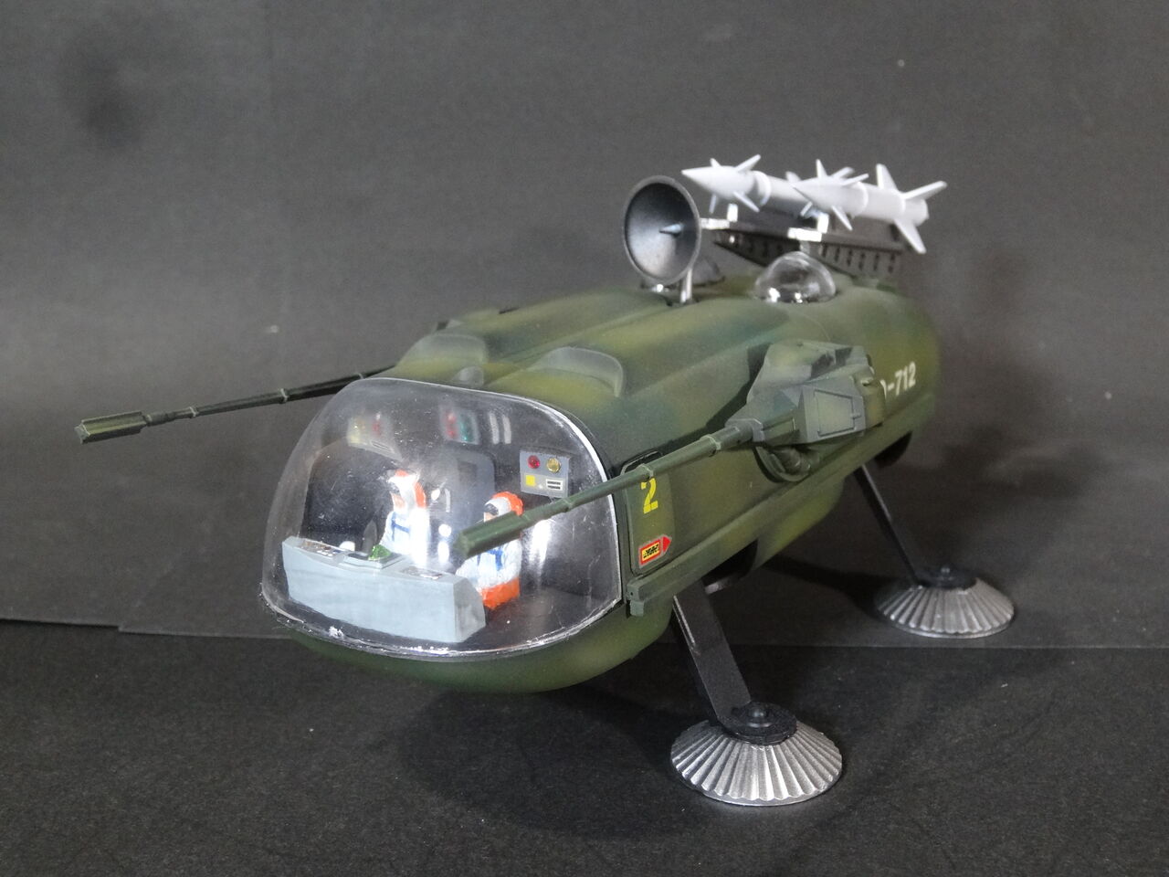 宇宙戦車サターン（日東科学）約1／62モデル製作記 : ミドリ科学