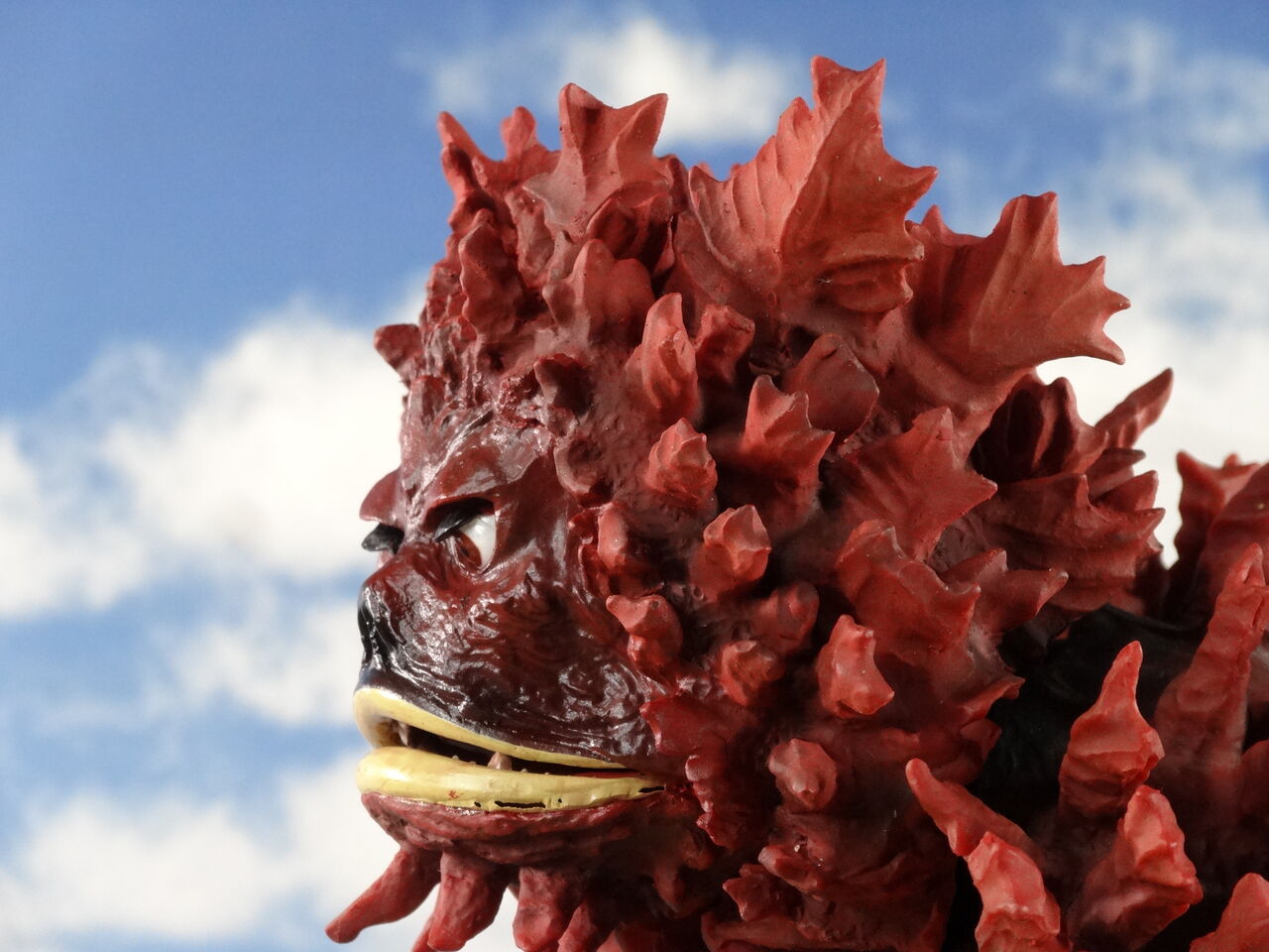約33センチ！隕石怪獣「ガラモン」の大型フィギュアが「MEDICOM