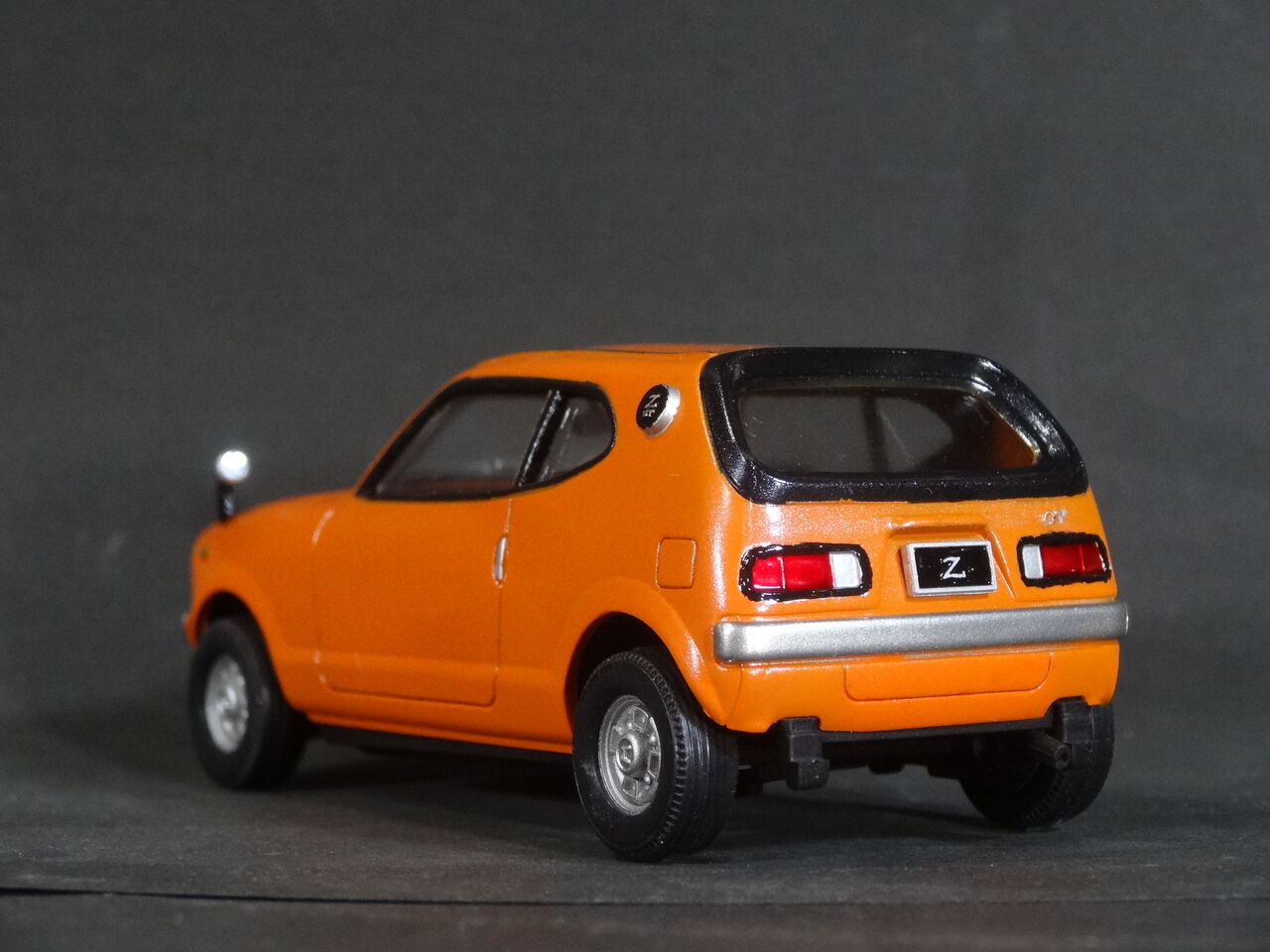 ホンダZ 1／32モデル製作記（まどか解説） : ミドリ科学商店