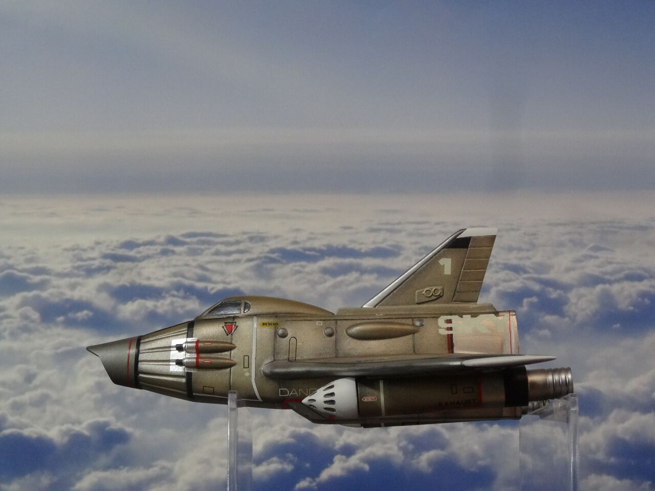 スカイダイバー~謎の円盤UFO~ 1/72モデル製作記(2作目 スカイダイバー~謎の円盤UFO~ 1/72モデル製作記(2作目
