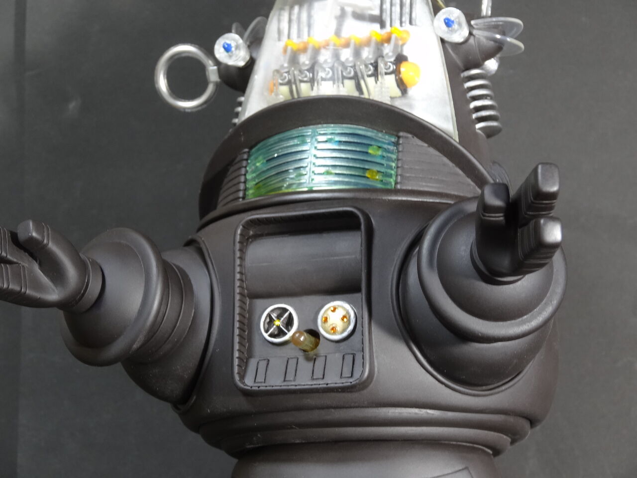 ロビー・ザ・ロボット~禁断の惑星~ 40cmモデル製作記 ロビー・ザ・ロボット~禁断の惑星~ 40cmモデル製作記