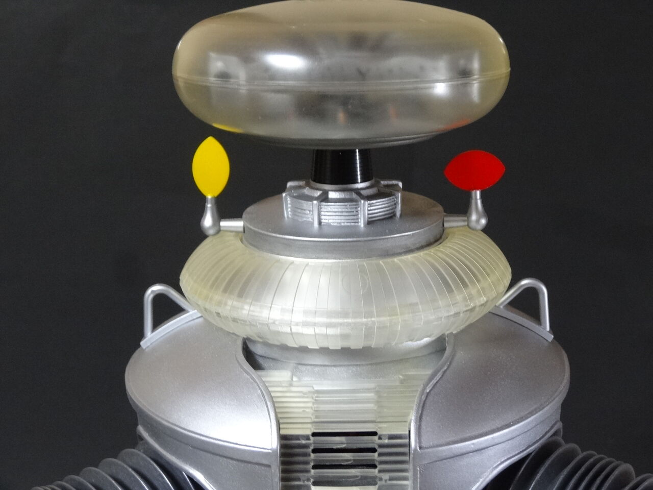 フライデー~Lost in Space~ 40cmモデル製作記 : ミドリ科学 フライデー~Lost in Space~ 40cmモデル製作記 : ミドリ科学