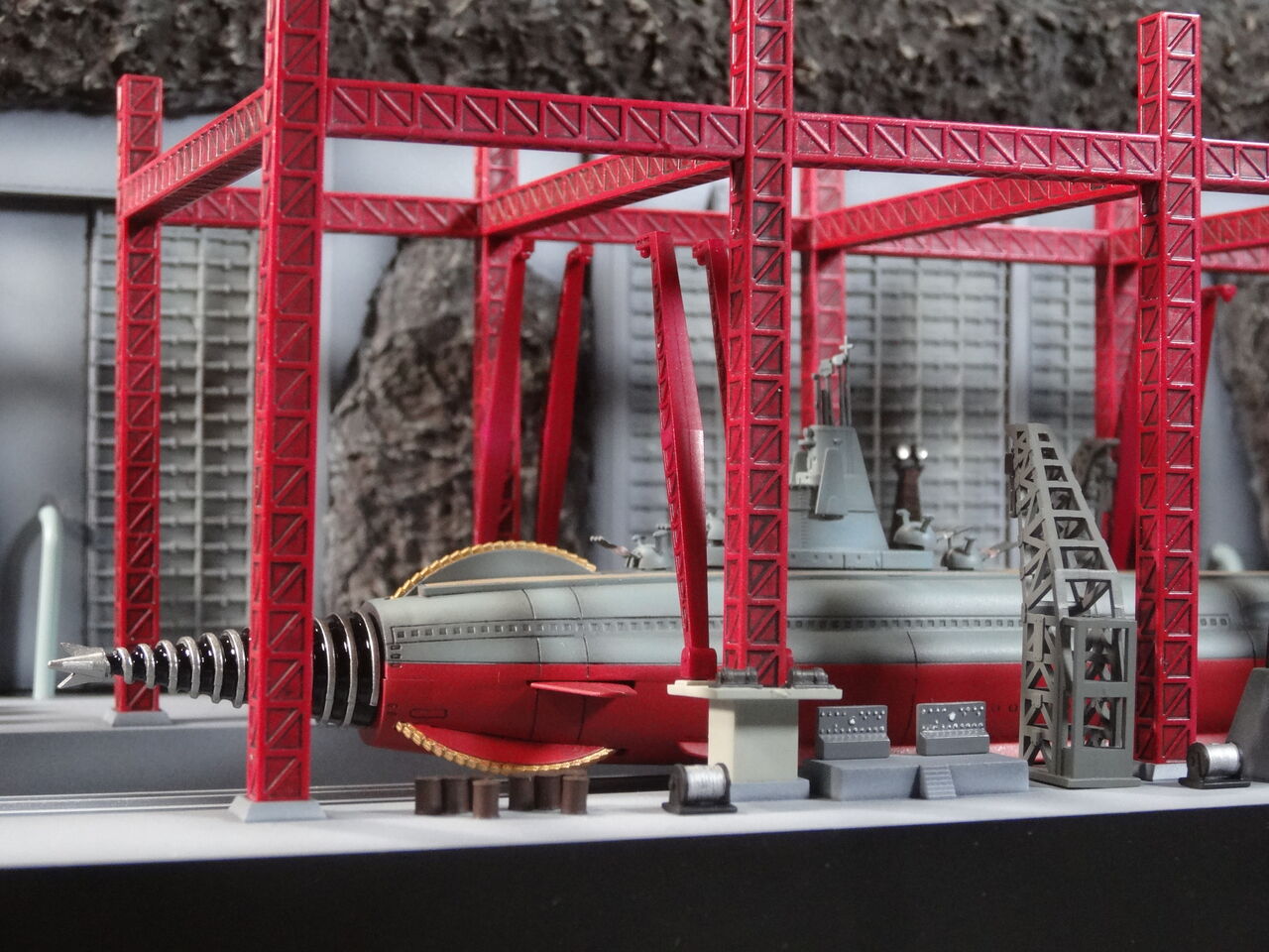 海底軍艦轟天号 地下ドック 1／700ジオラマ製作記 : ミドリ科学