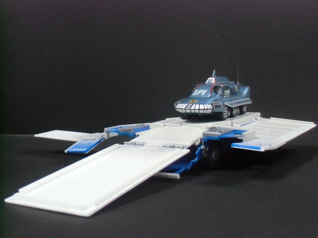 S.P.V＆偽装トレーラー～キャプテン・スカーレット～ 1／76モデル製作