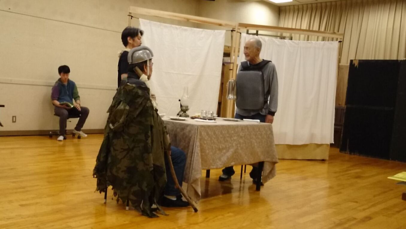 諸国を遍歴する二人の騎士の物語 バックステージ2 テアトル エコー稽古場日誌 諸国を遍歴する二人の騎士の物語 バックステージ2 テアトル エコー稽古場日誌