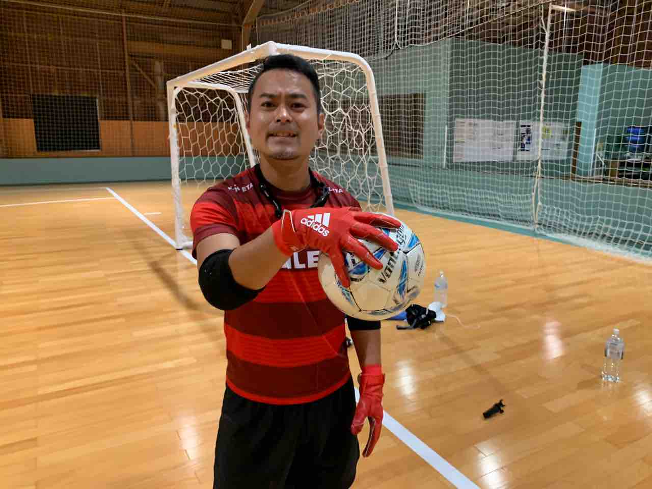 片手キャッチ 北信越リーグ最小 Gkのフットサルな日々 オトblog 片手キャッチ 北信越リーグ最小 Gkのフットサルな日々 オトblog