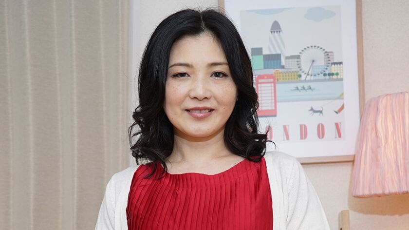 柔和な笑顔がステキなさえこさん45歳