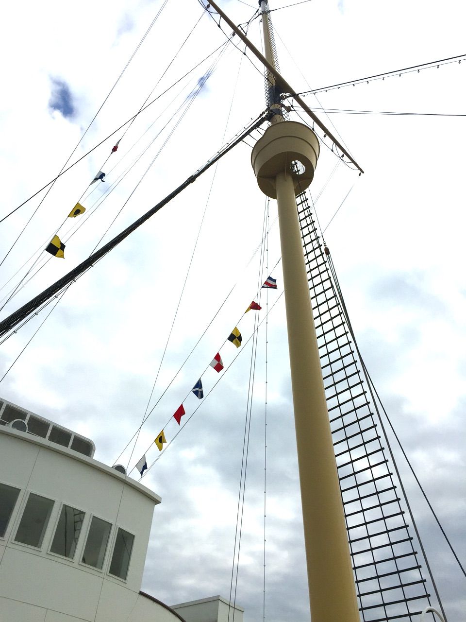 2015年11月 2泊3日クリスマスイン編 その15 2泊3日お世話になったミラコスタをチェックアウトしてディズニーシーを放浪 Ssコロンビア号とヴォルケイニアレストラン コイケの お泊まり ディズニー記録