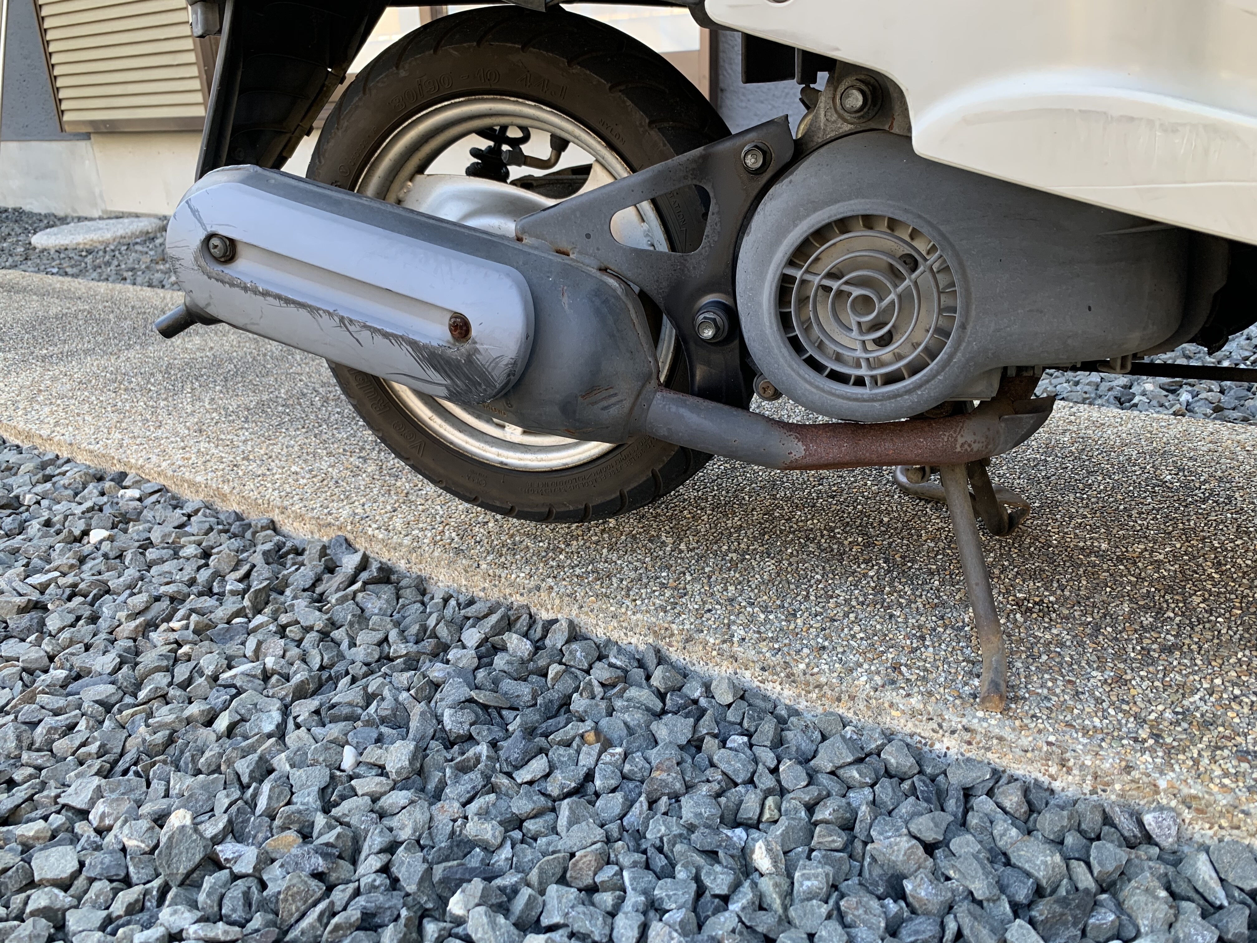 原付バイクのマフラー交換 白煙がすごかったので おとんの脳みそ