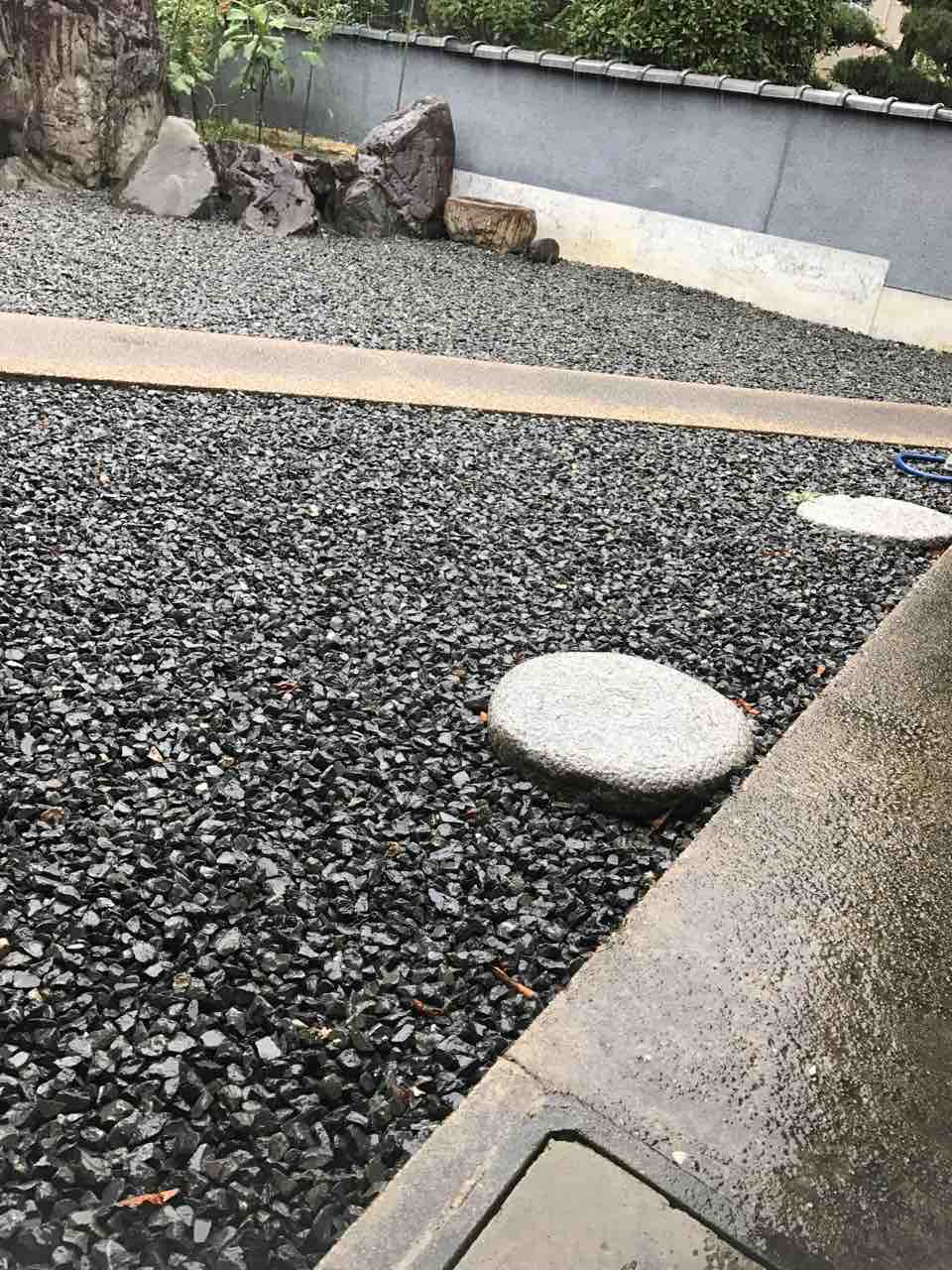 雨の日に庭で一人bbq おとんの脳みそ