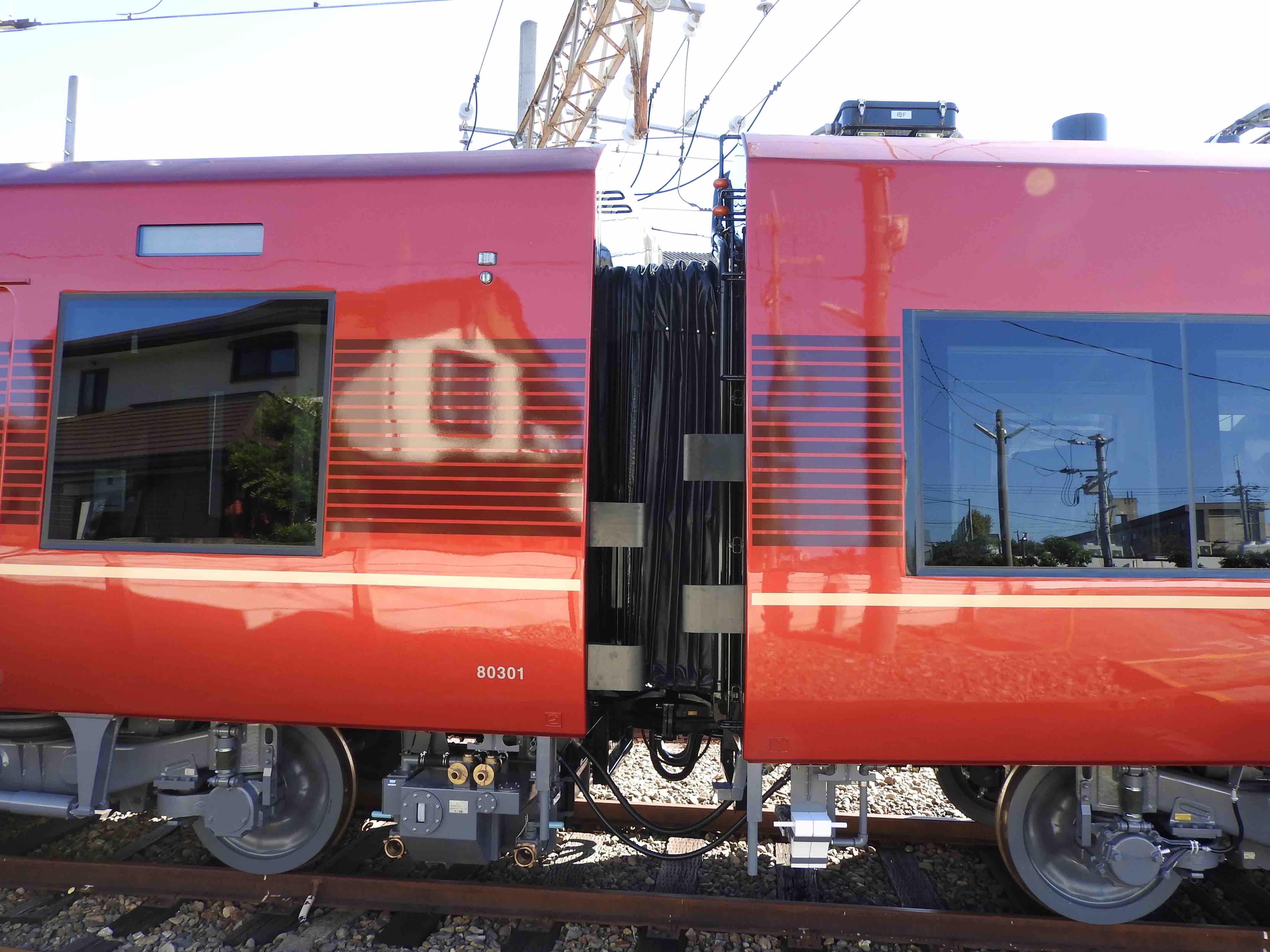 新型名阪特急 ひのとりを見てきた 高安車庫 おとんの脳みそ