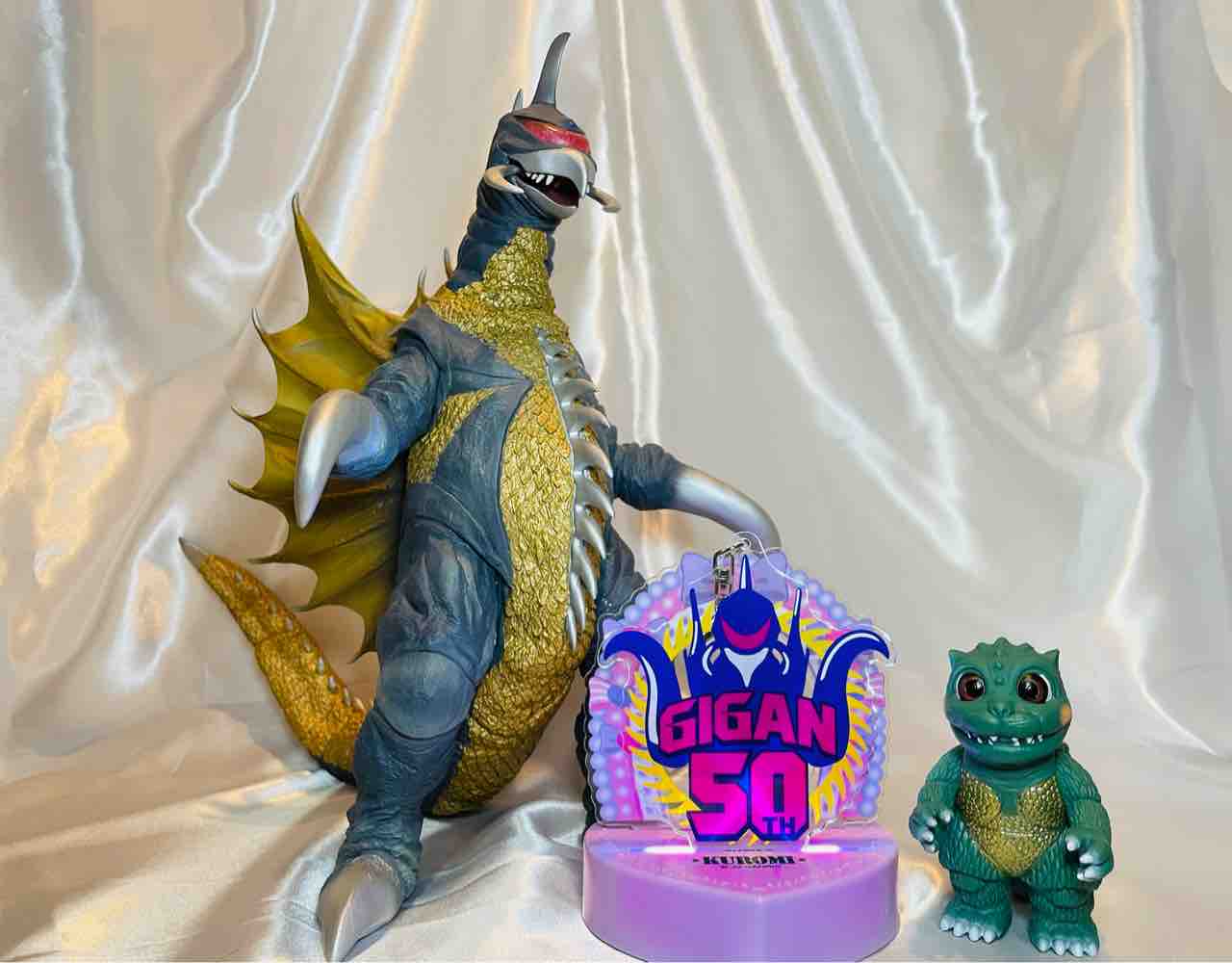 エクスプラス　東宝30cmシリーズ　ガイガン　2022 ガイガン50周年特別企画 Only 166 units available for preorder! Gigan (2022) Review - YouTube