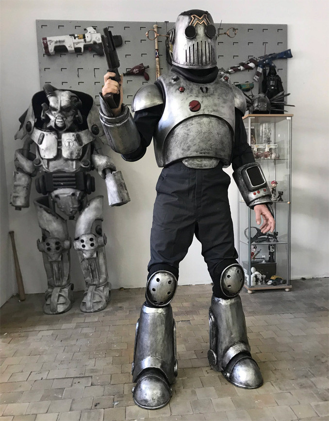 ハイクオリティなファンメイドの「メカニスト」コスプレグッズ